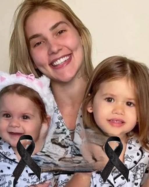 SOTD – Young woman puts both daughters inside the fir! See more