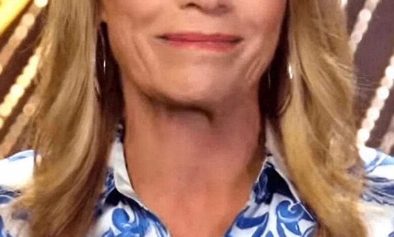 Vanna White bids an emotional farewell to Pat Sajak ahead of his final showww!