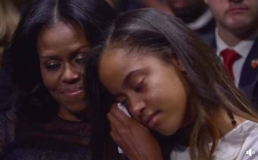 SAD NEWS!!20 Minutes ago in Chicago, Michelle Obama was confirmed as! See more