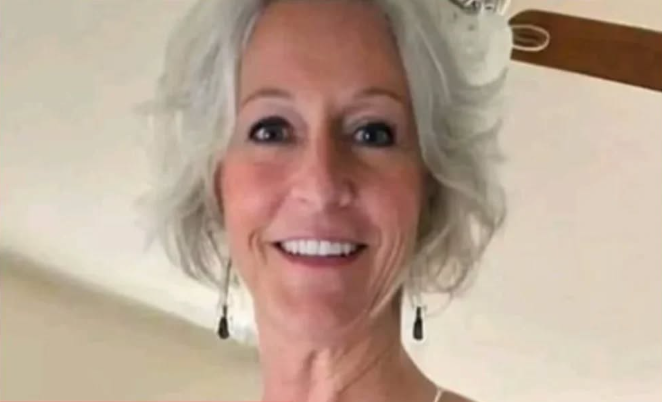 Tori Spellings Beach Day Backlash, Neon Two-Piece Sparks Social Media Frenzy