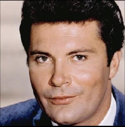 Max Baer Jr is the last living cast member of the Beverly Hillbillies, This is him today at 85 years old!