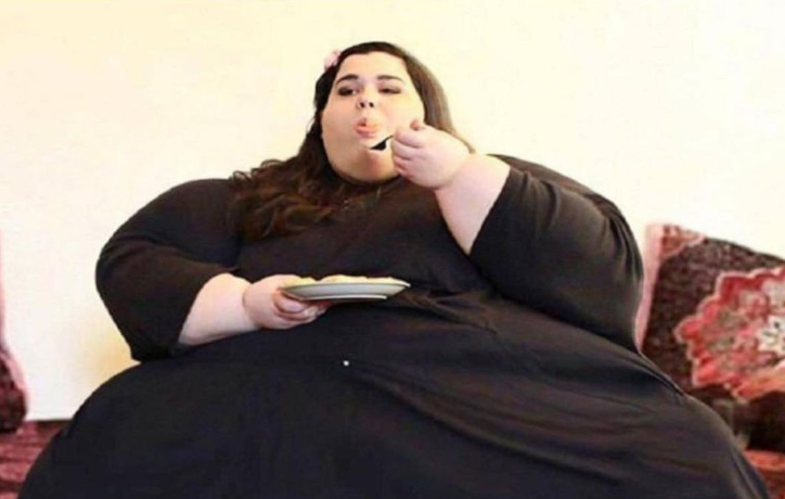 From 700 Pounds to Internet Sensation! How One Woman Surpassed Models After Losing 200 Poundss!
